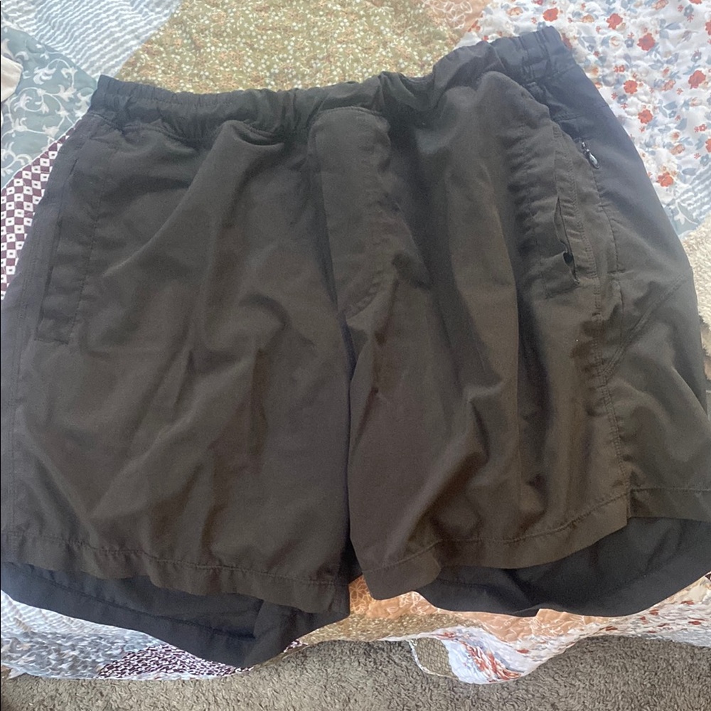 Black Men’s Birddogs Shorts